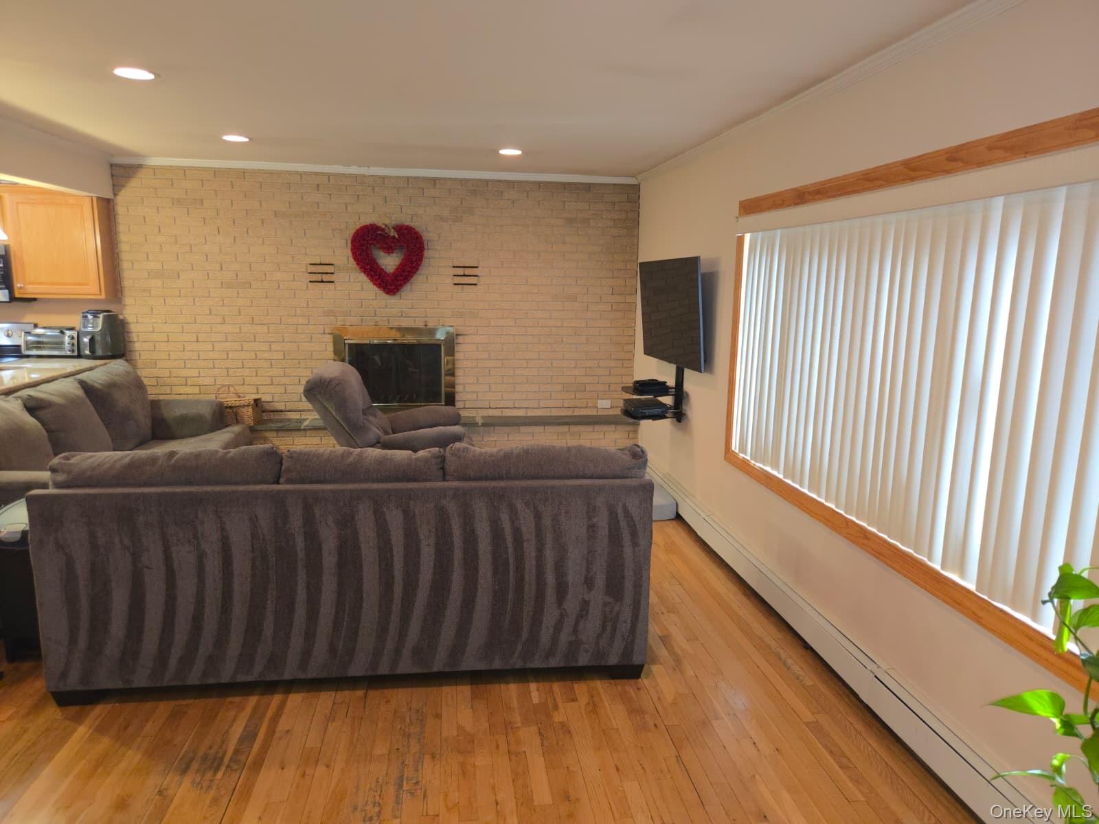 #9 photo, 131 Ethel Street, Нассау ‖ Valley Stream , NY 11580