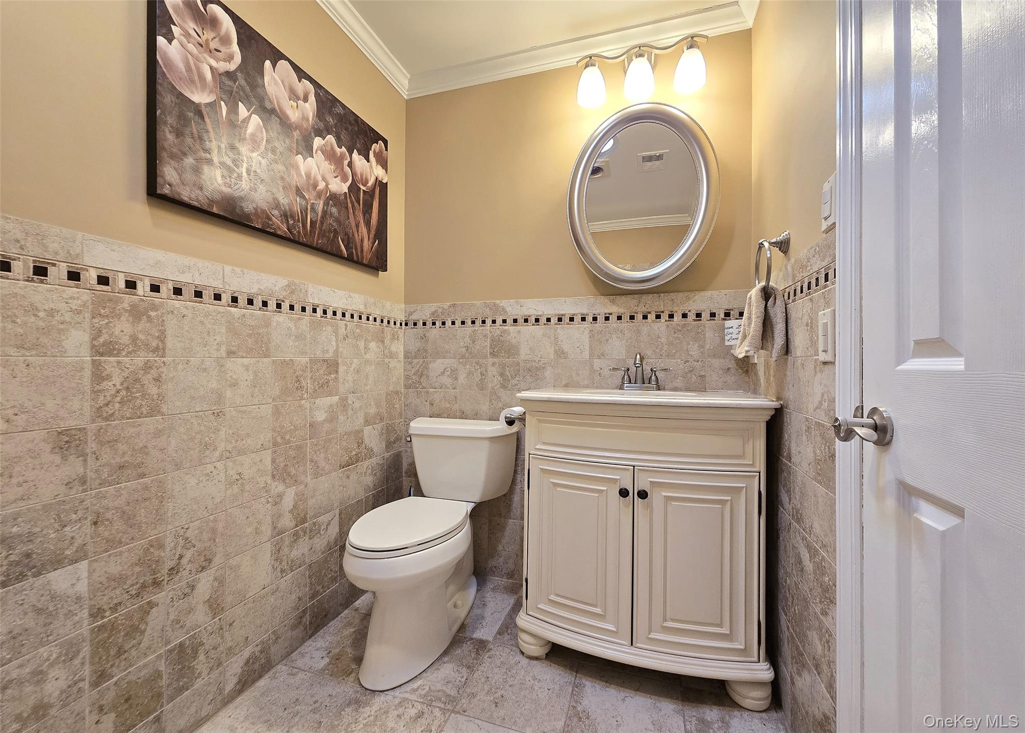 #11 photo, 175 Birchwood Road, Coram , NY 11727