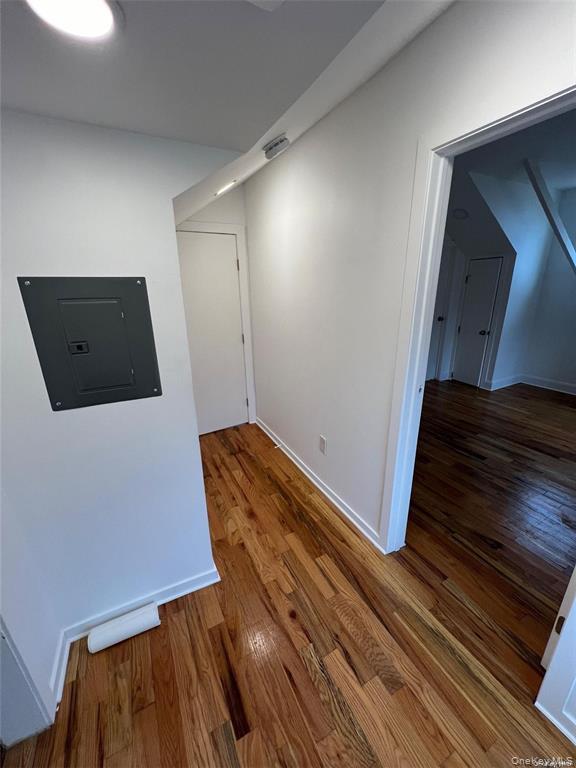 #8 photo, 493 Munsell Road, सफ़ोक काउंटी East Patchogue , NY 11772