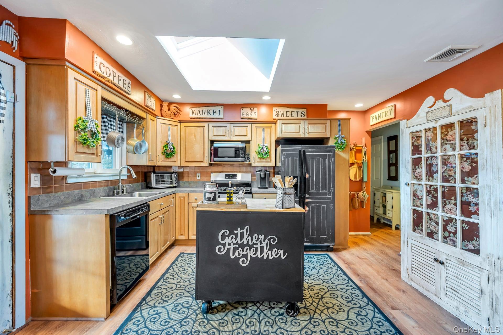 #15 photo, 110 Dare Road, 롱 아일랜드 Selden , NY 11784