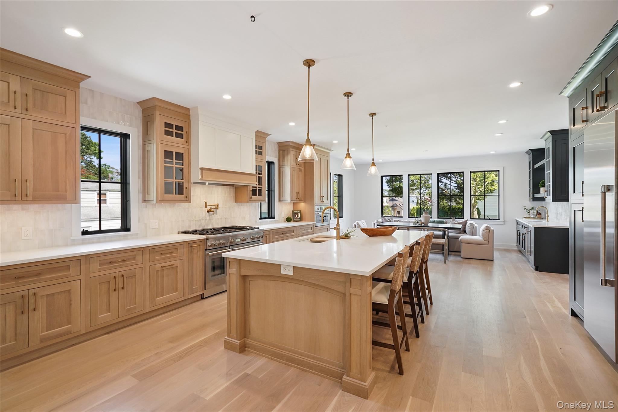 #3 photo, 417 West Street, Harrison , NY 10528