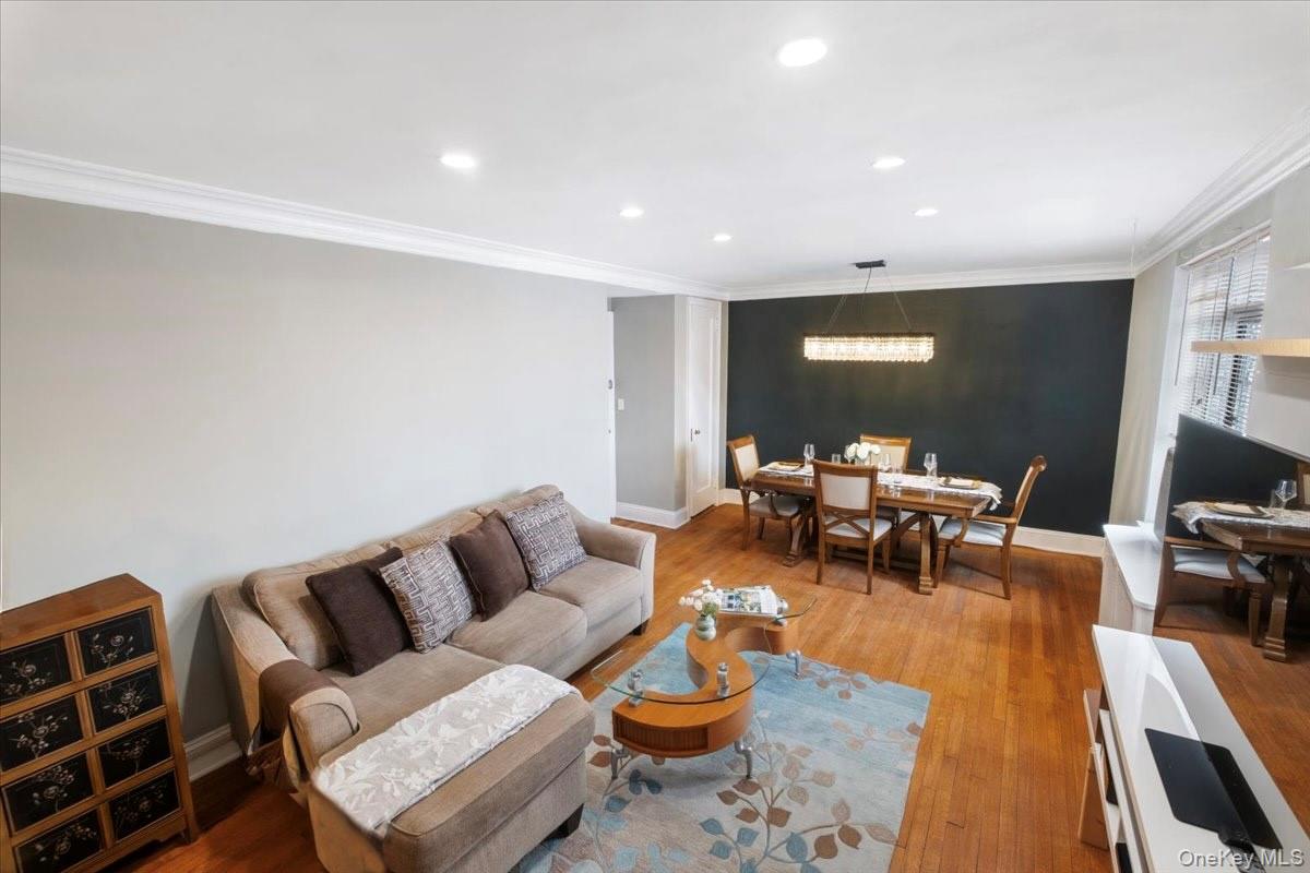 #2 photo, 20 N Broadway, White Plains , NY 10601