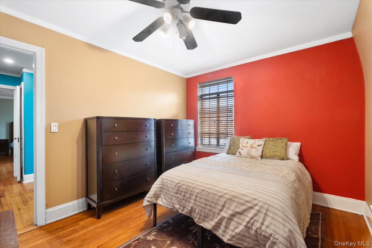 #9 photo, 20 N Broadway, White Plains , NY 10601