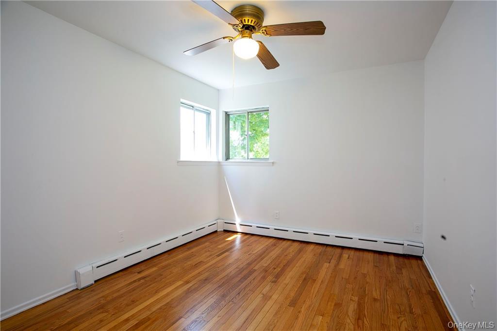 #11 photo, 72 Park ave Terrace, Yonkers , NY 10703