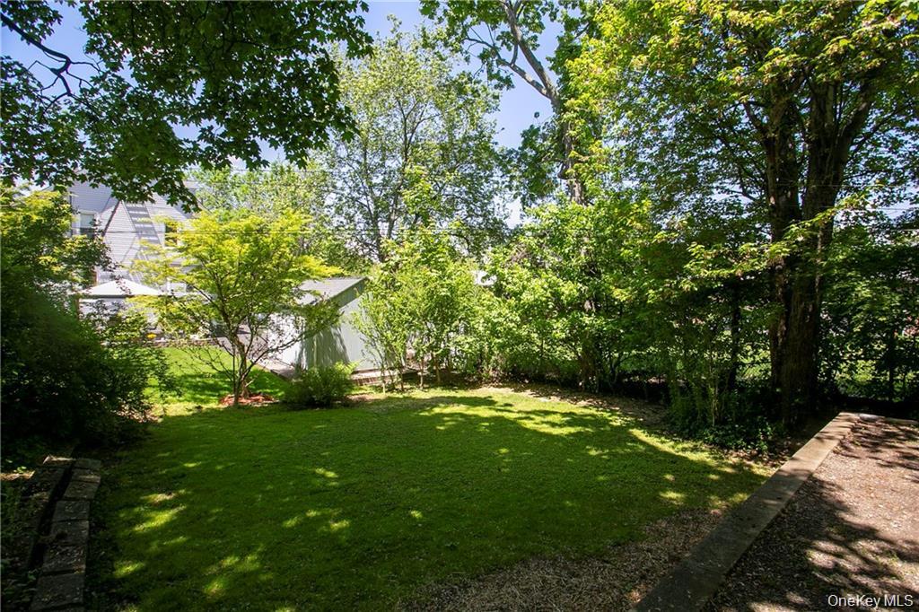 #16 photo, 72 Park ave Terrace, Yonkers , NY 10703