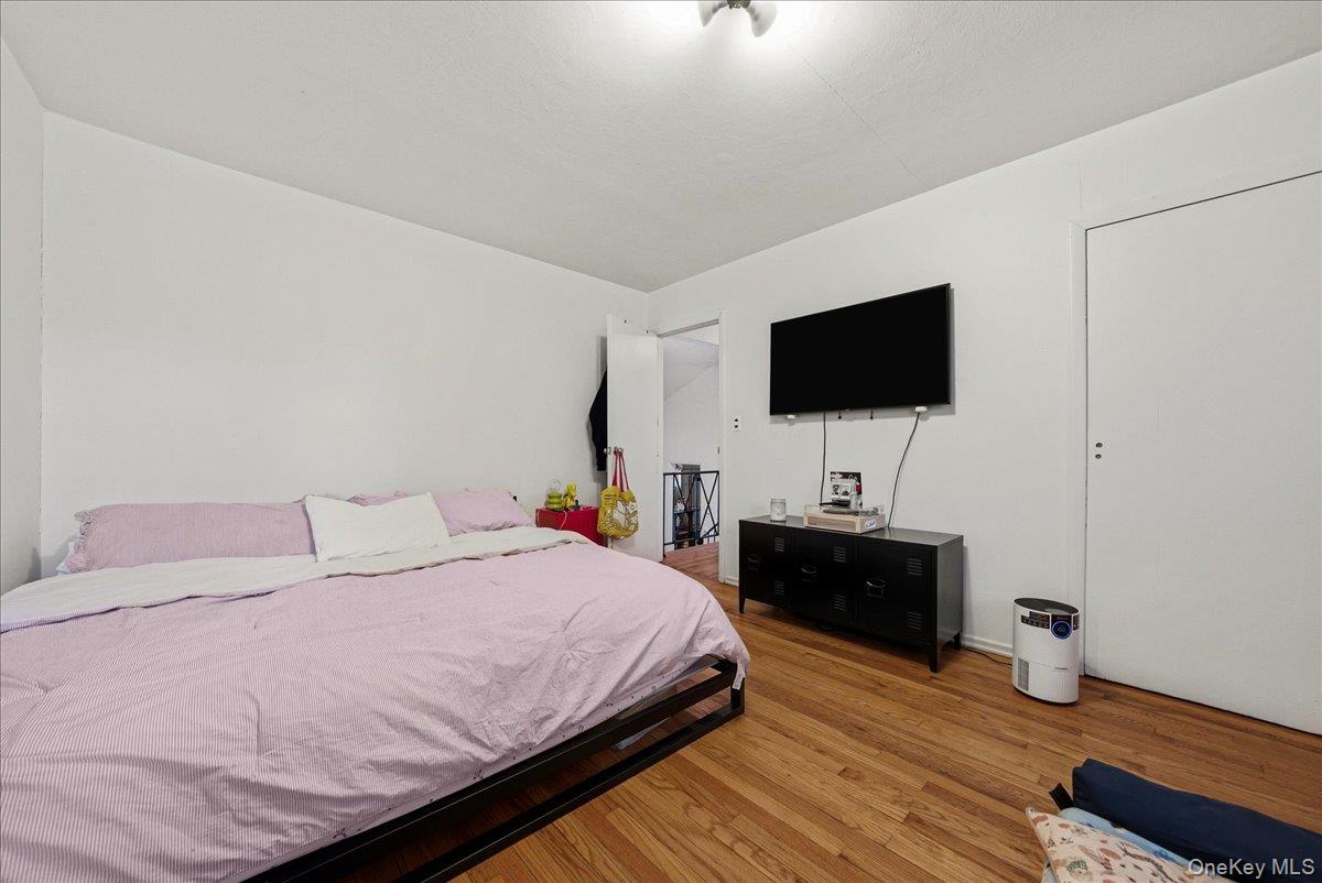 #19 photo, 72 Park ave Terrace, Yonkers , NY 10703