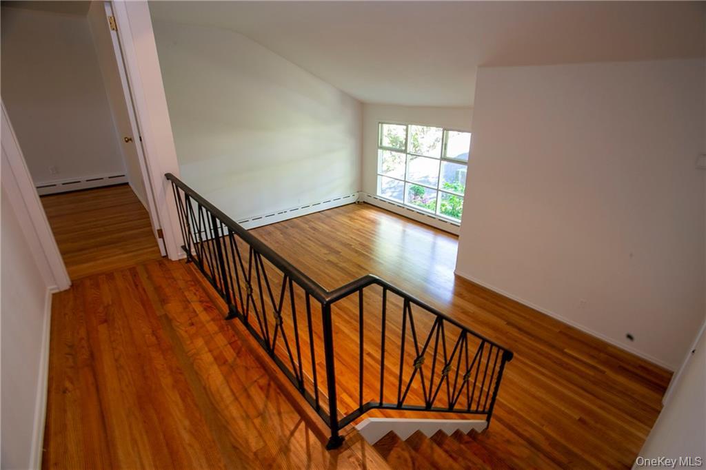 #6 photo, 72 Park ave Terrace, Yonkers , NY 10703