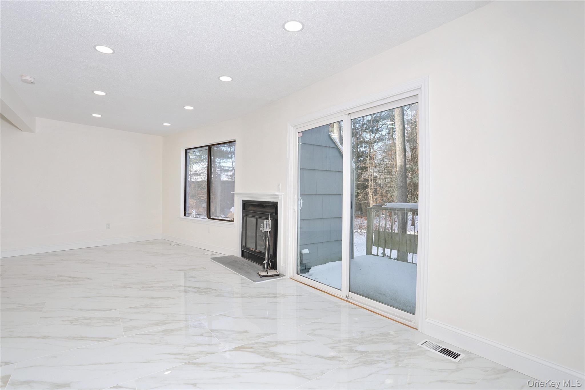 #10 photo, 269 Treetop Circle, 纽约州 Nanuet , NY 10954