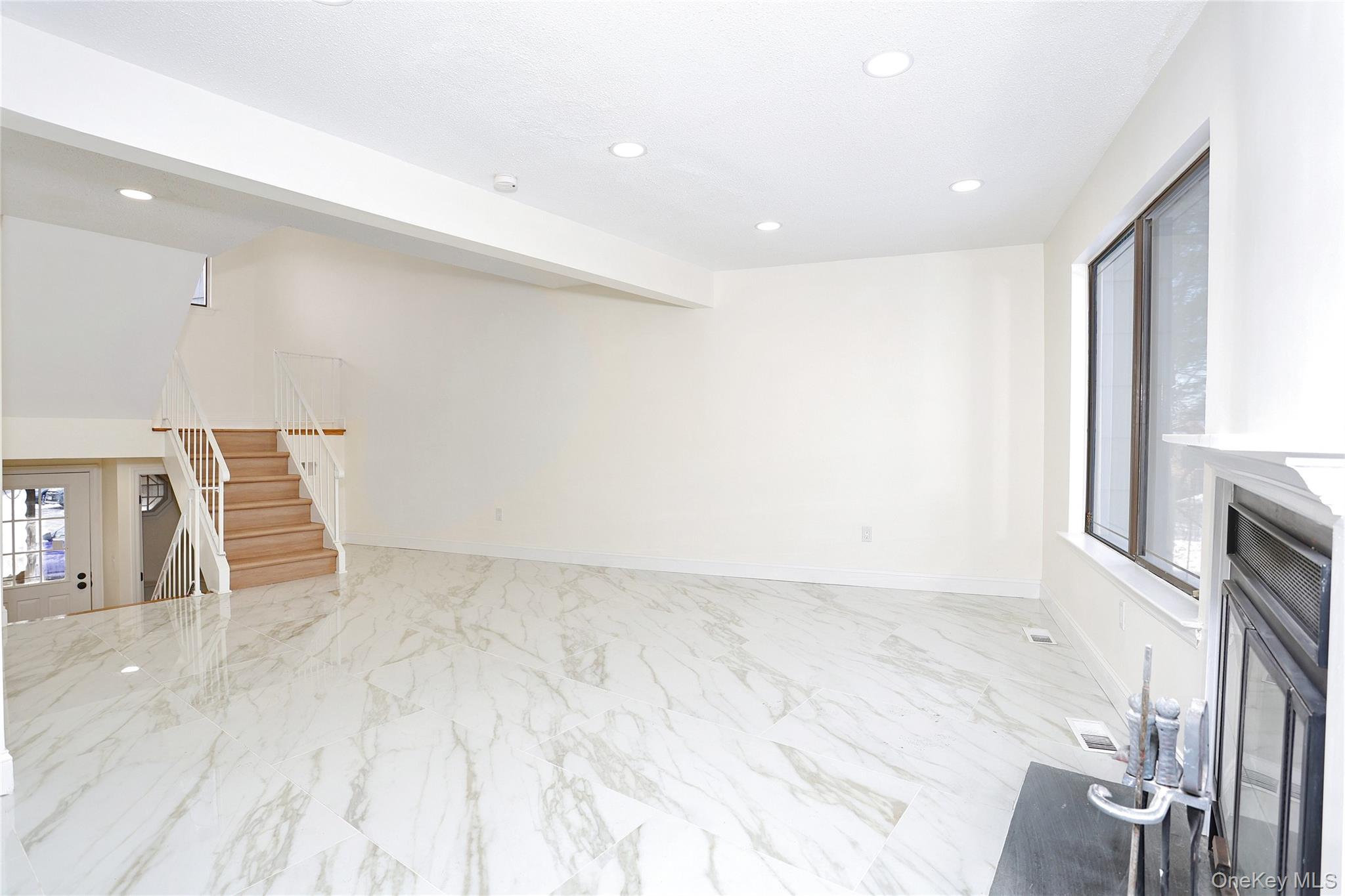 #12 photo, 269 Treetop Circle, 纽约州 Nanuet , NY 10954