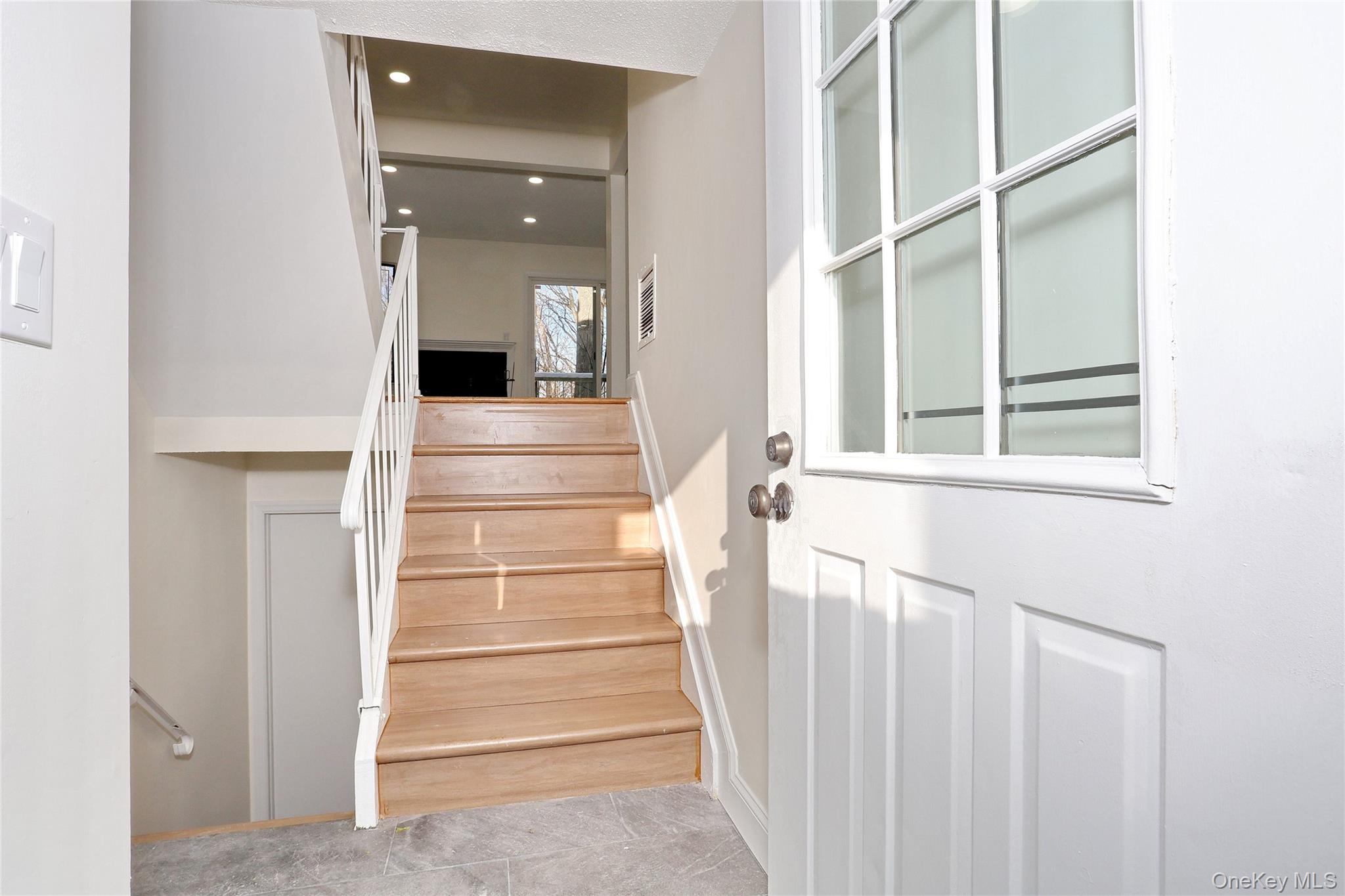 #7 photo, 269 Treetop Circle, 纽约州 Nanuet , NY 10954