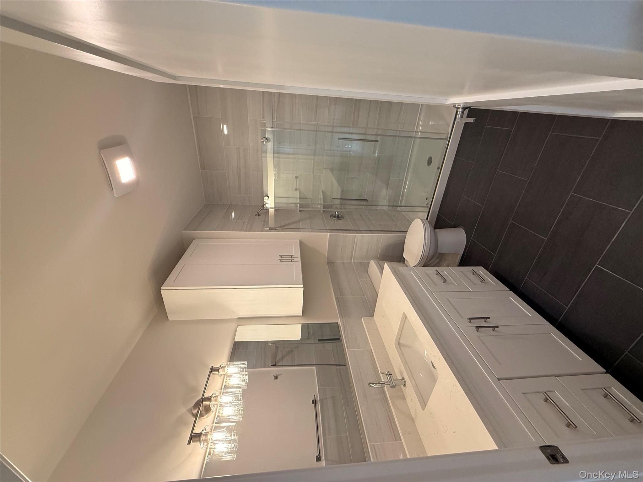 #3 photo, 122 Greenwich Avenue, Goshen , NY 10924