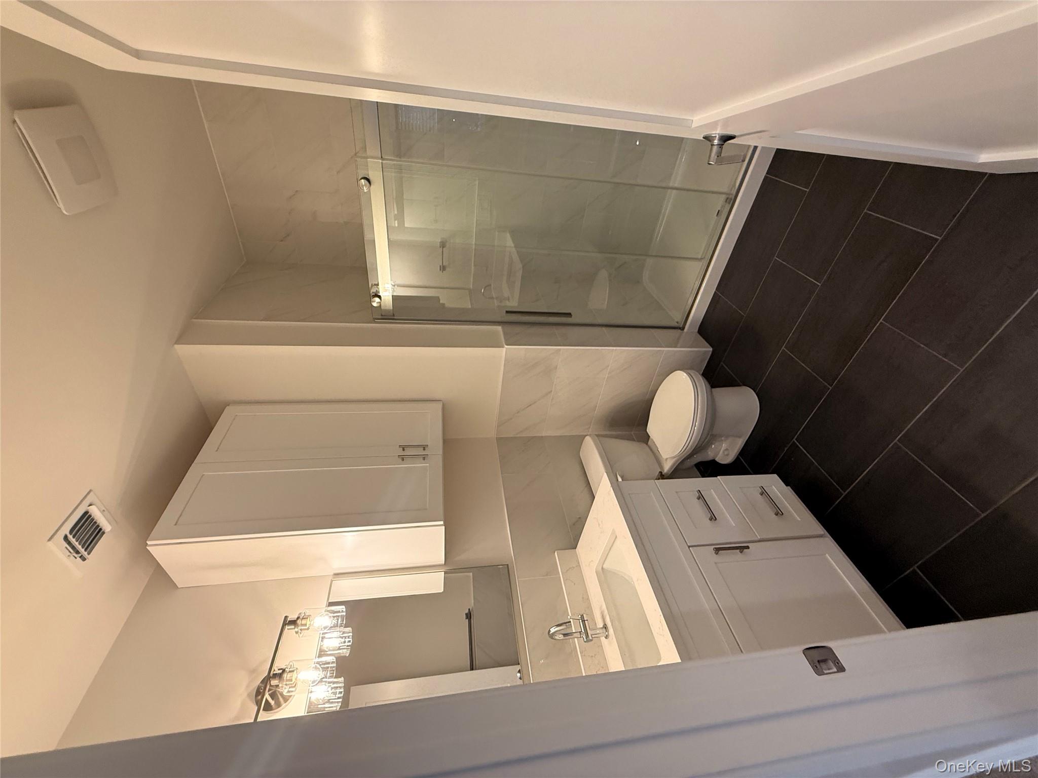 #18 photo, 122 Greenwich Avenue, Goshen , NY 10924