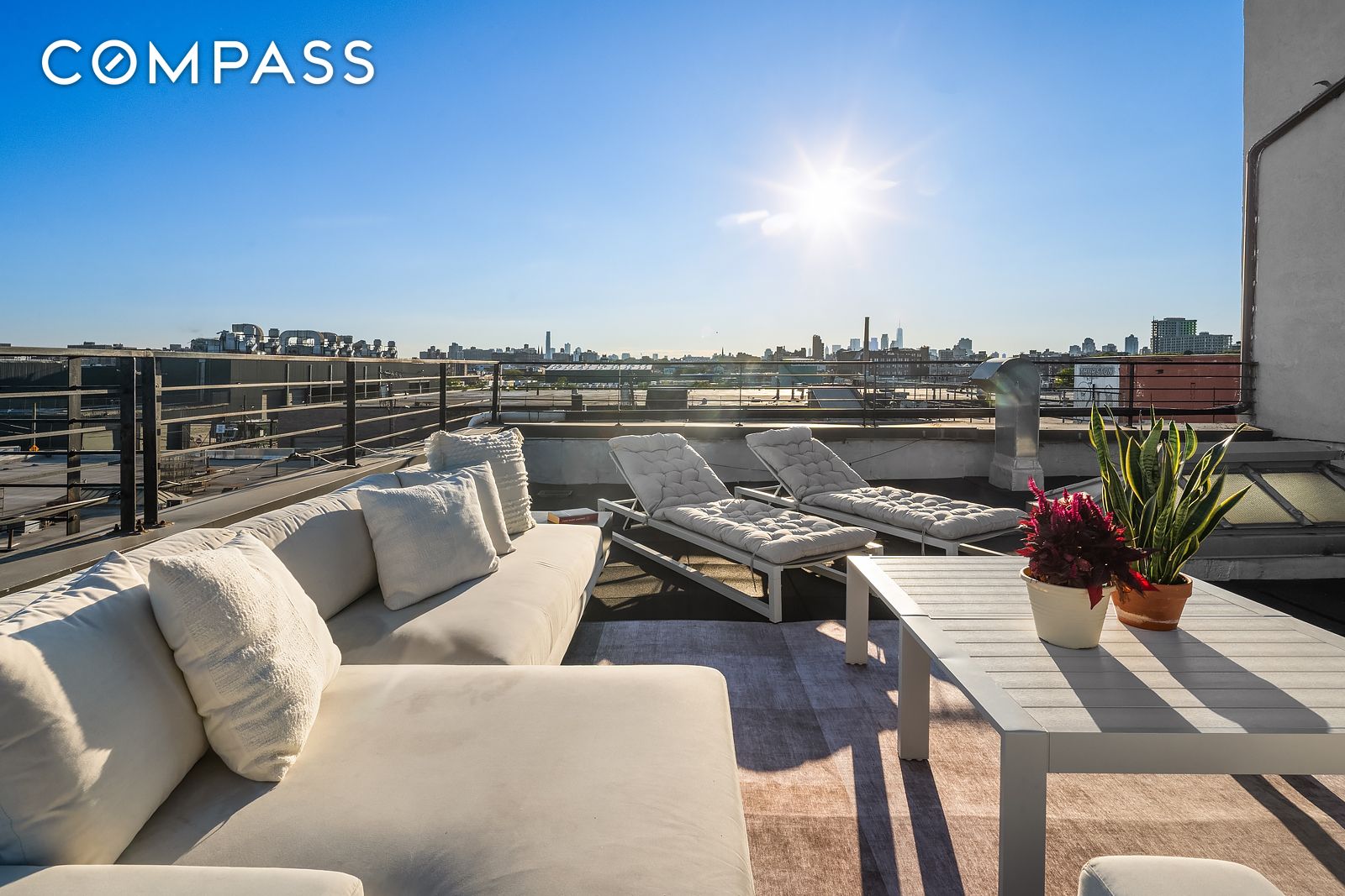 #18 photo, 1196 Metropolitan Avenue, ब्रुकलीन East Williamsburg , NY 11237