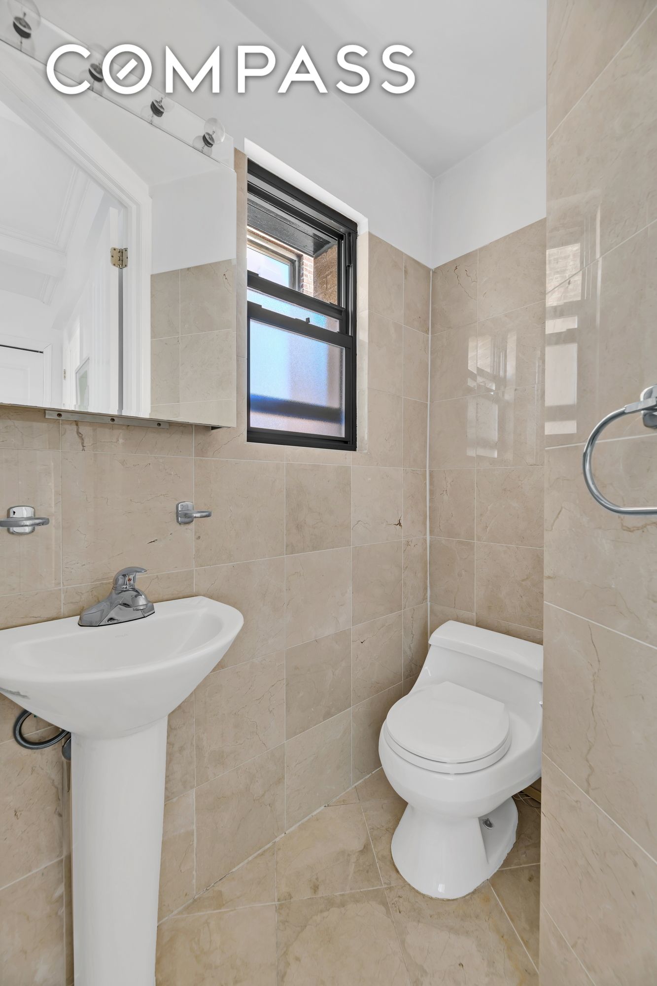 #10 photo, 599 W End Avenue, Upper West Side , NY 10024