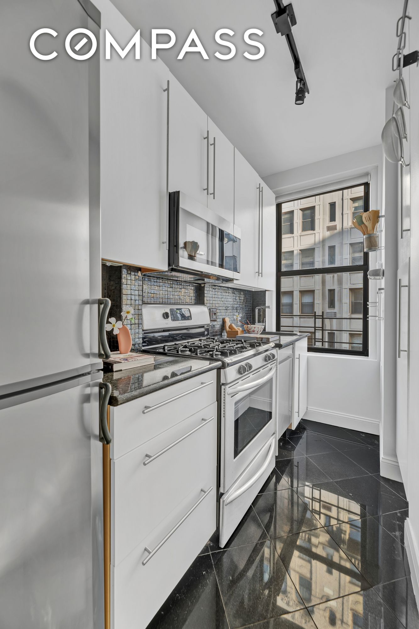 #6 photo, 599 W End Avenue, Upper West Side , NY 10024