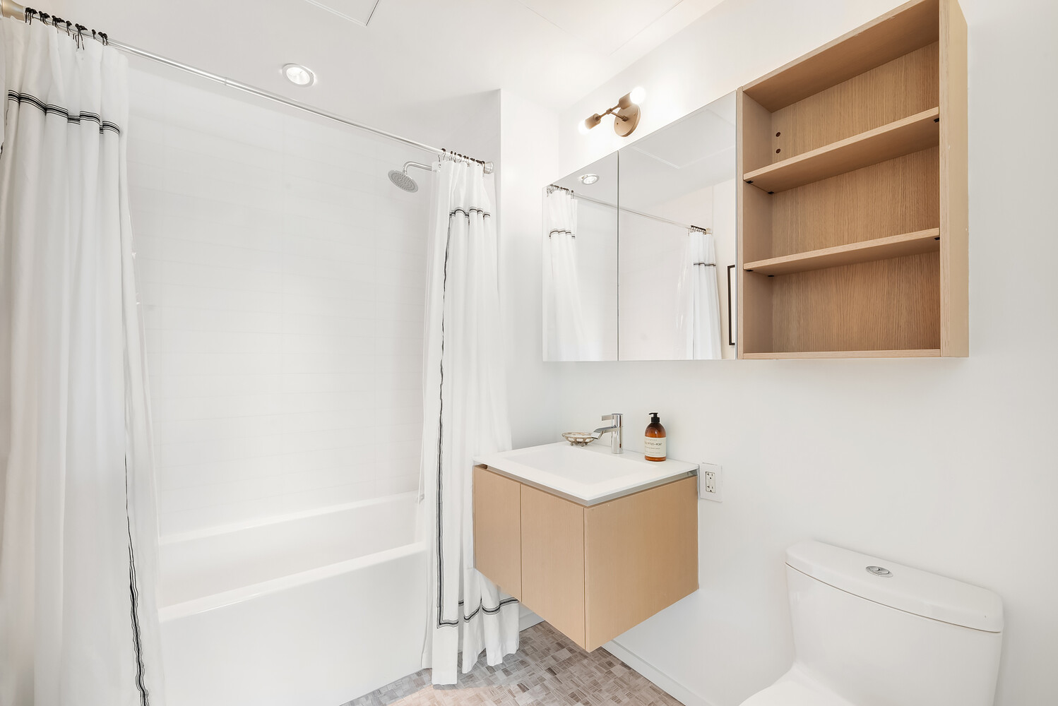 #12 photo, 1 JOHN Street, הברונקס DUMBO , NY 11201