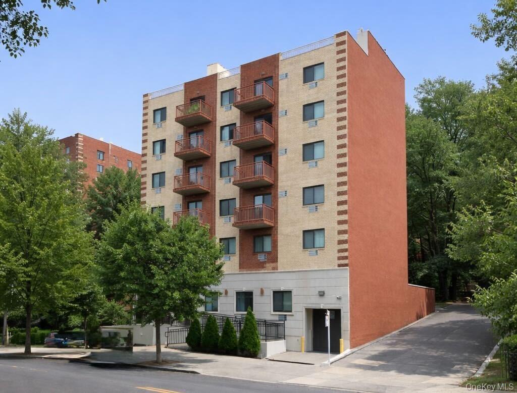 #1 photo, 141-16 84th Drive, Briarwood , NY 11435