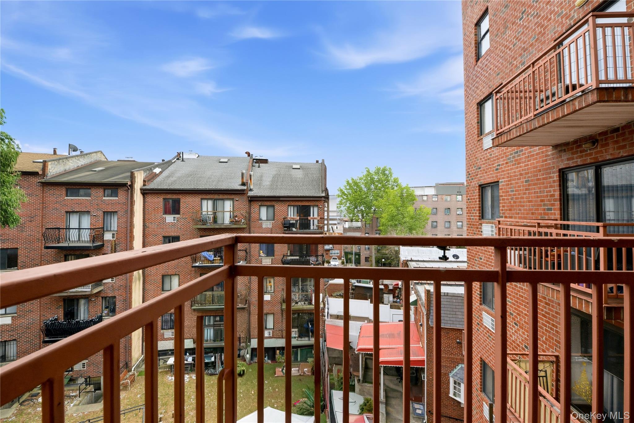 #20 photo, 141-16 84th Drive, Briarwood , NY 11435