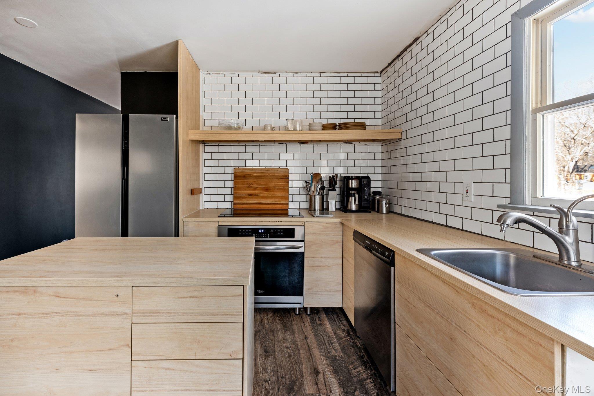 #13 photo, 176 Maple Avenue, Flanders , NY 11901