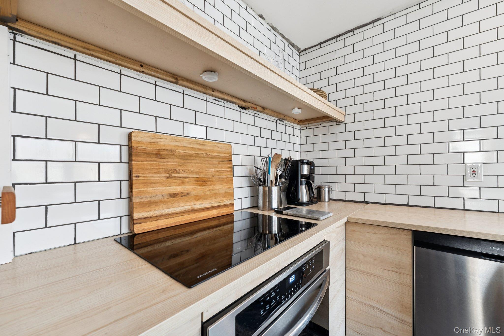 #16 photo, 176 Maple Avenue, Flanders , NY 11901