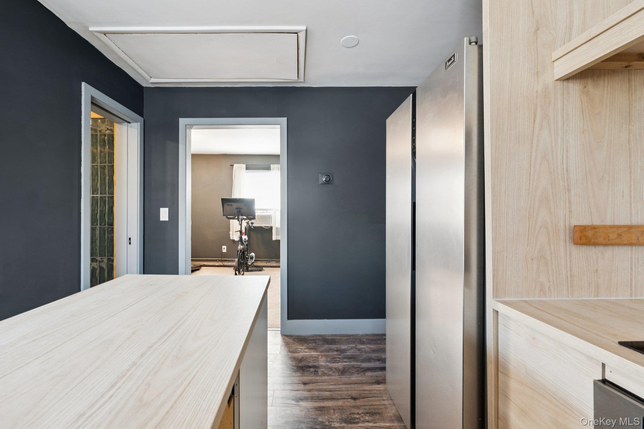 #19 photo, 176 Maple Avenue, Flanders , NY 11901