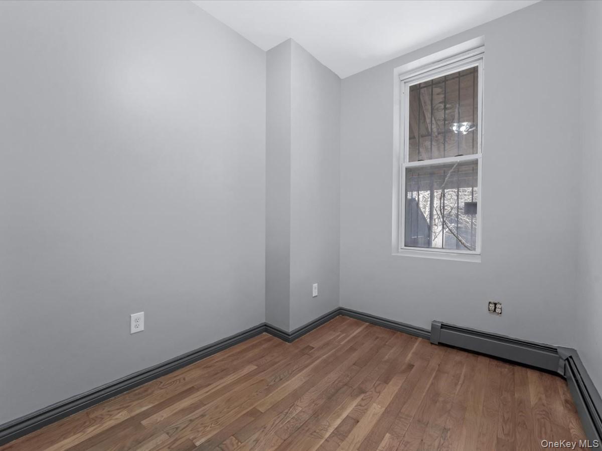 #6 photo, 335 E 52nd Street, Brooklyn , NY 11203