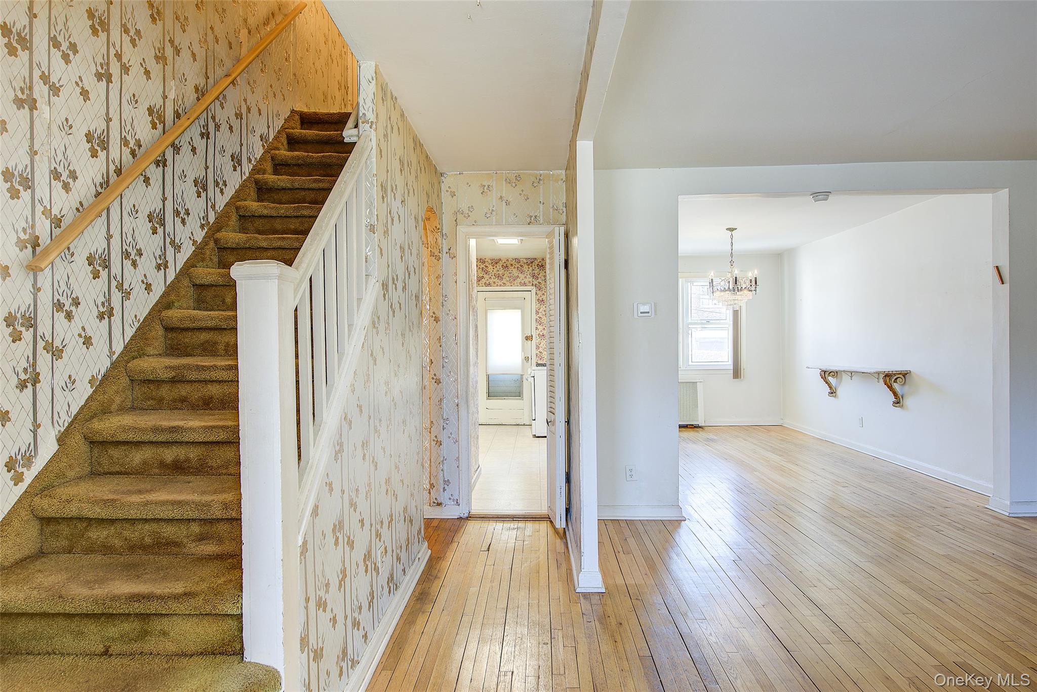 #3 photo, 7533 168th Street, Fresh Meadows , NY 11366