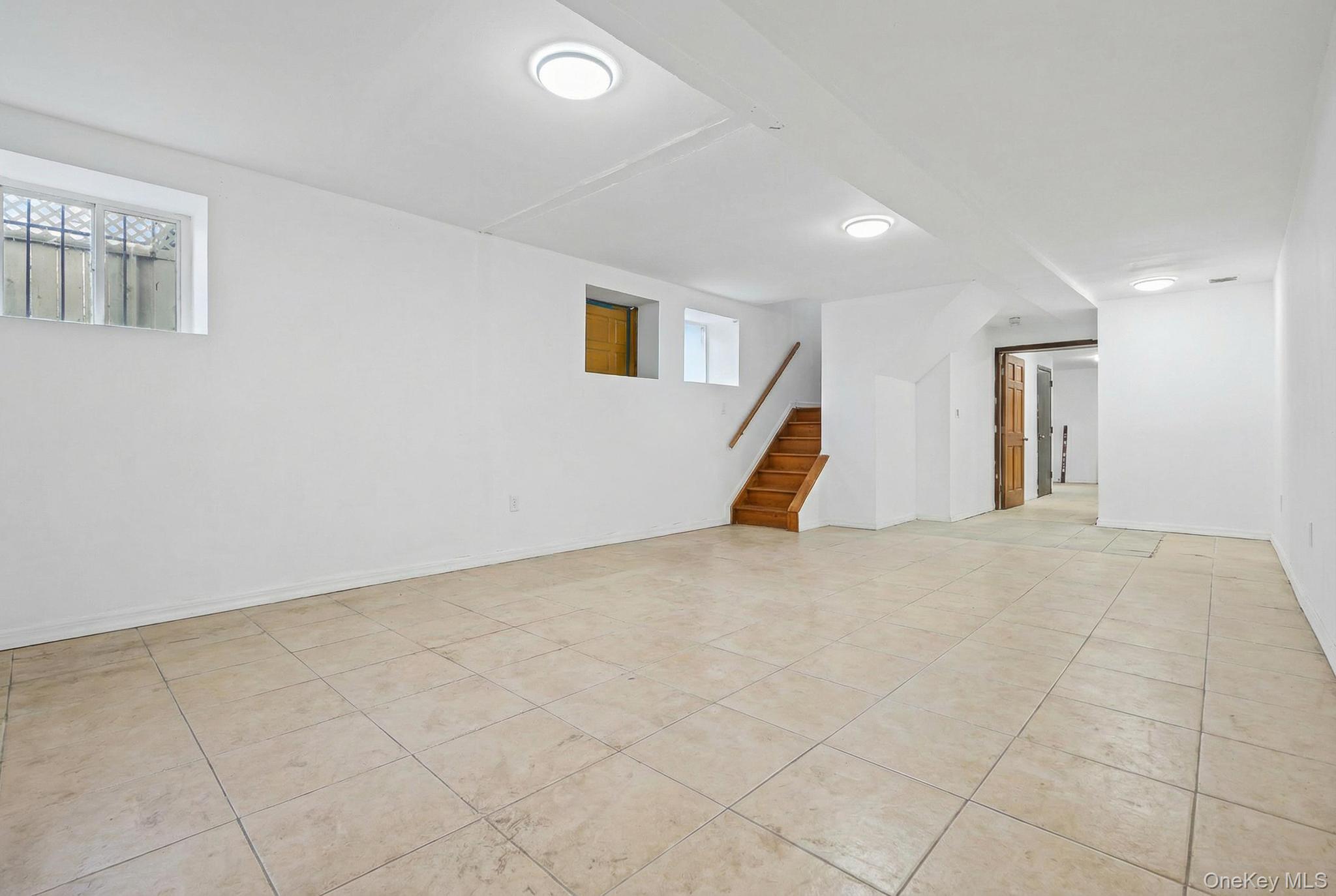 #14 photo, 176-25 133rd Avenue, Jamaica , NY 11434