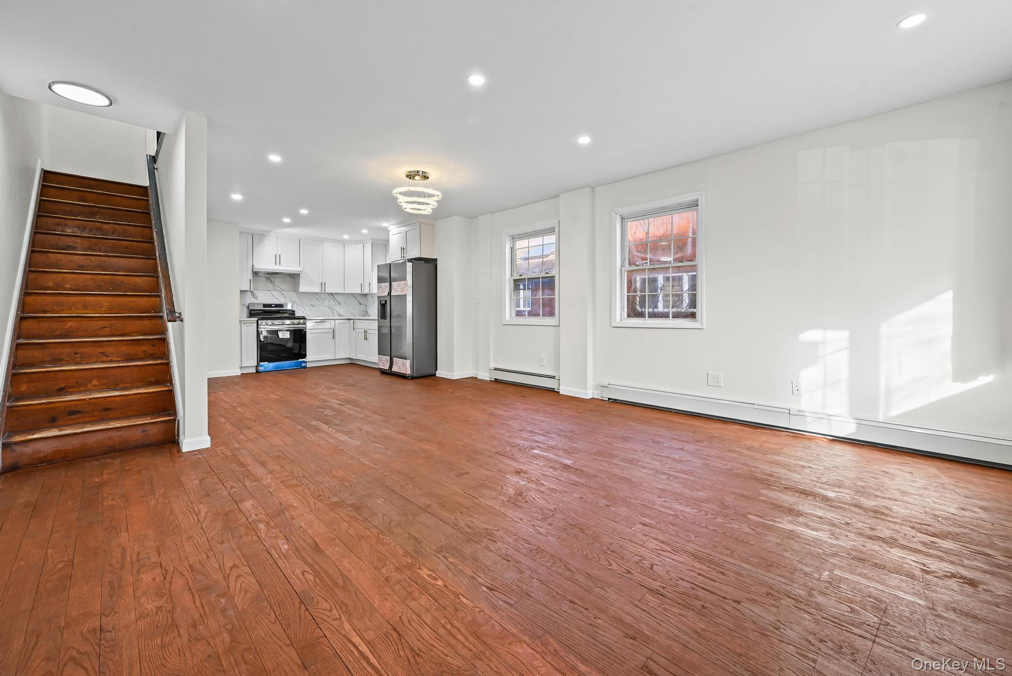 #4 photo, 176-25 133rd Avenue, Jamaica , NY 11434
