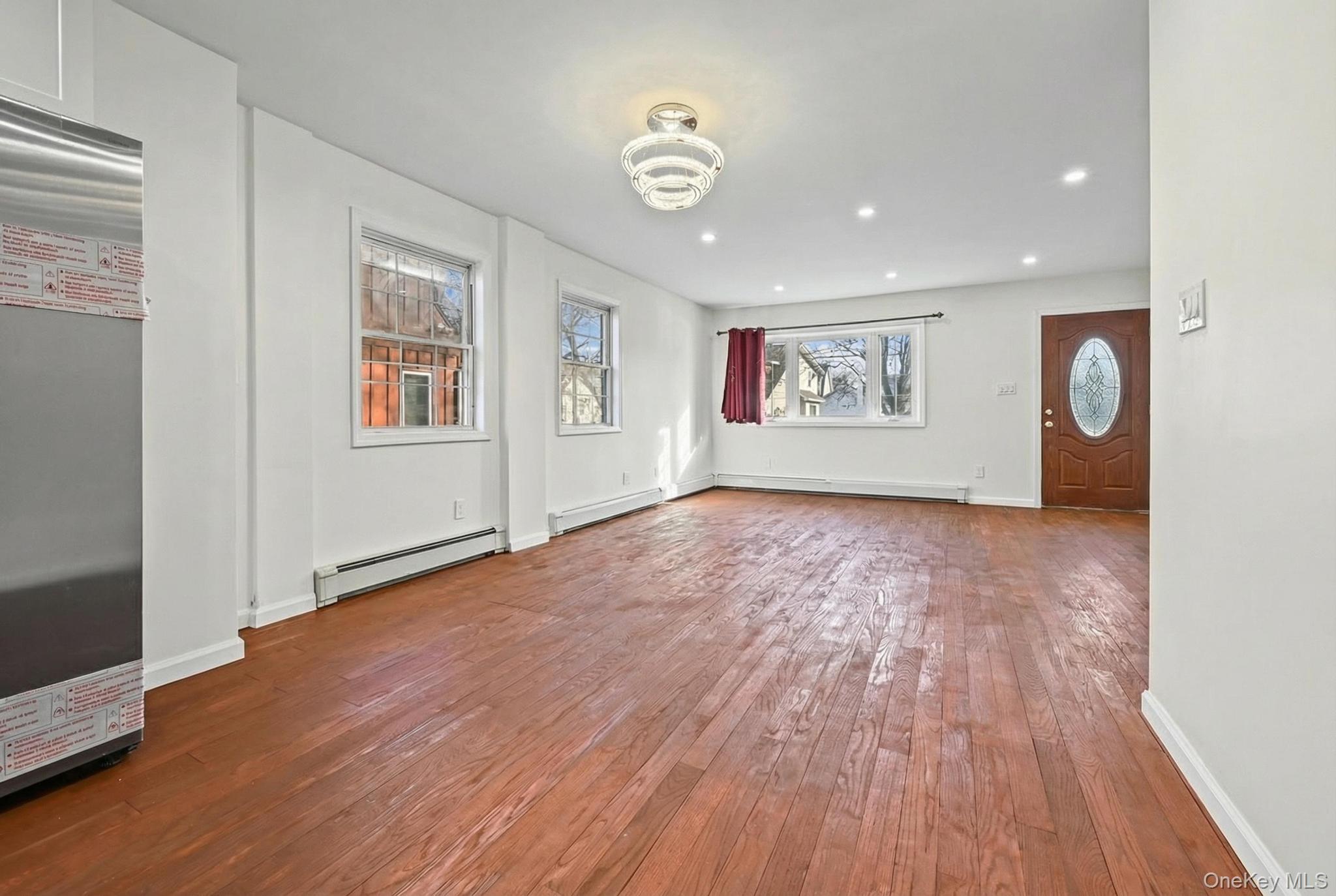 #7 photo, 176-25 133rd Avenue, Jamaica , NY 11434