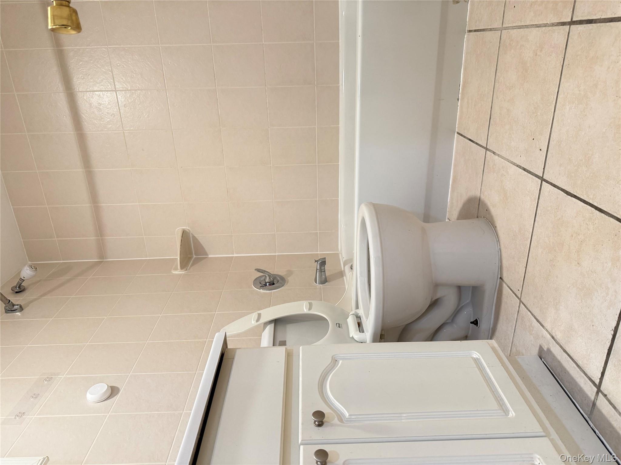 #1 photo, 176-6 Jamaica Avenue Street, Jamaica , NY 11432