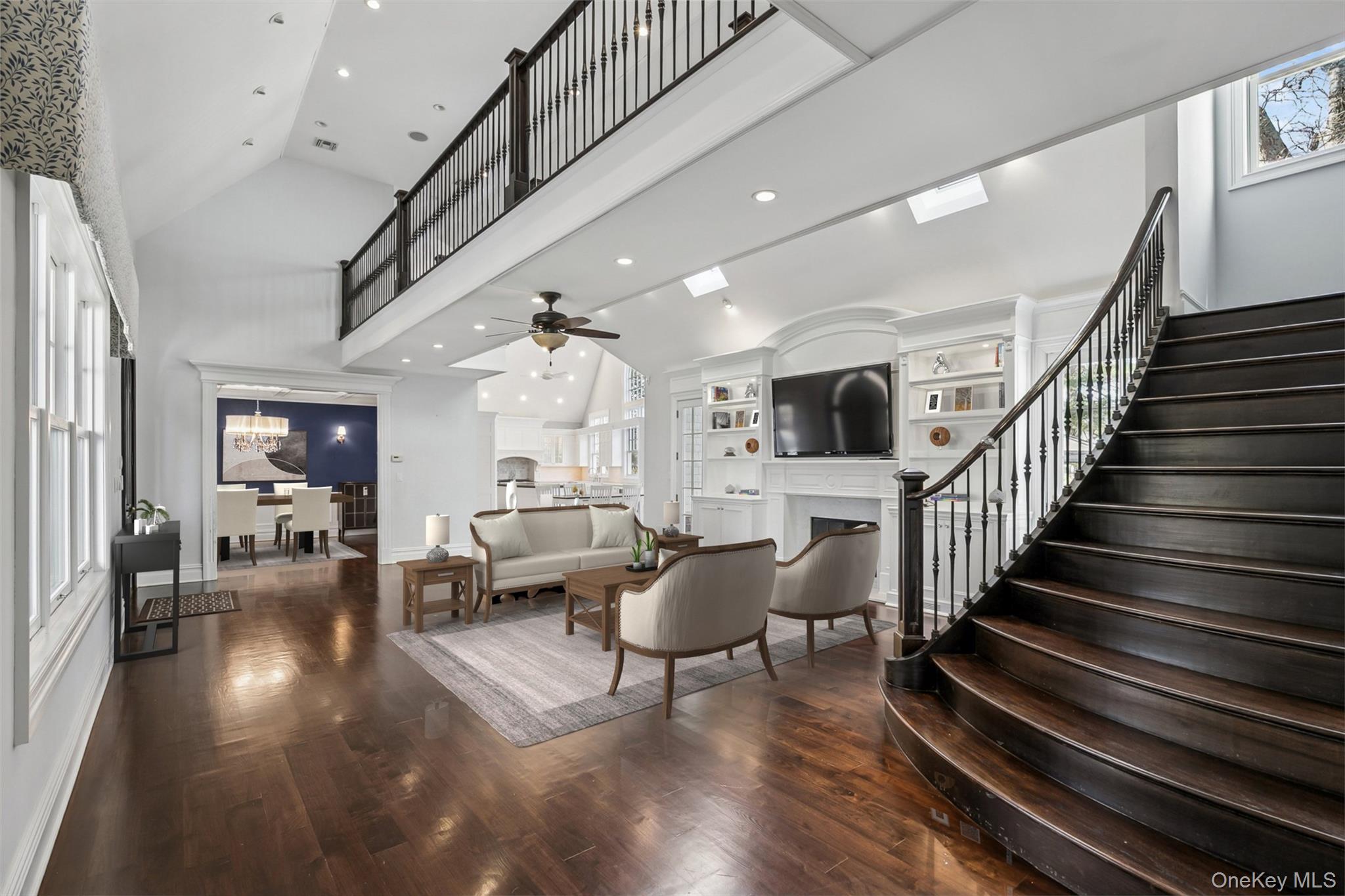 #4 photo, 3 The Brae, Woodbury , NY 11797