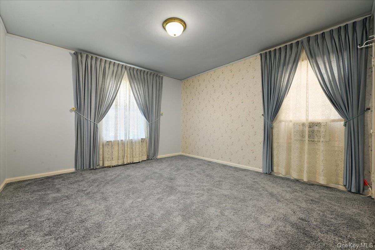 #16 photo, 38 Irving Lane, New Hyde Park , NY 11040