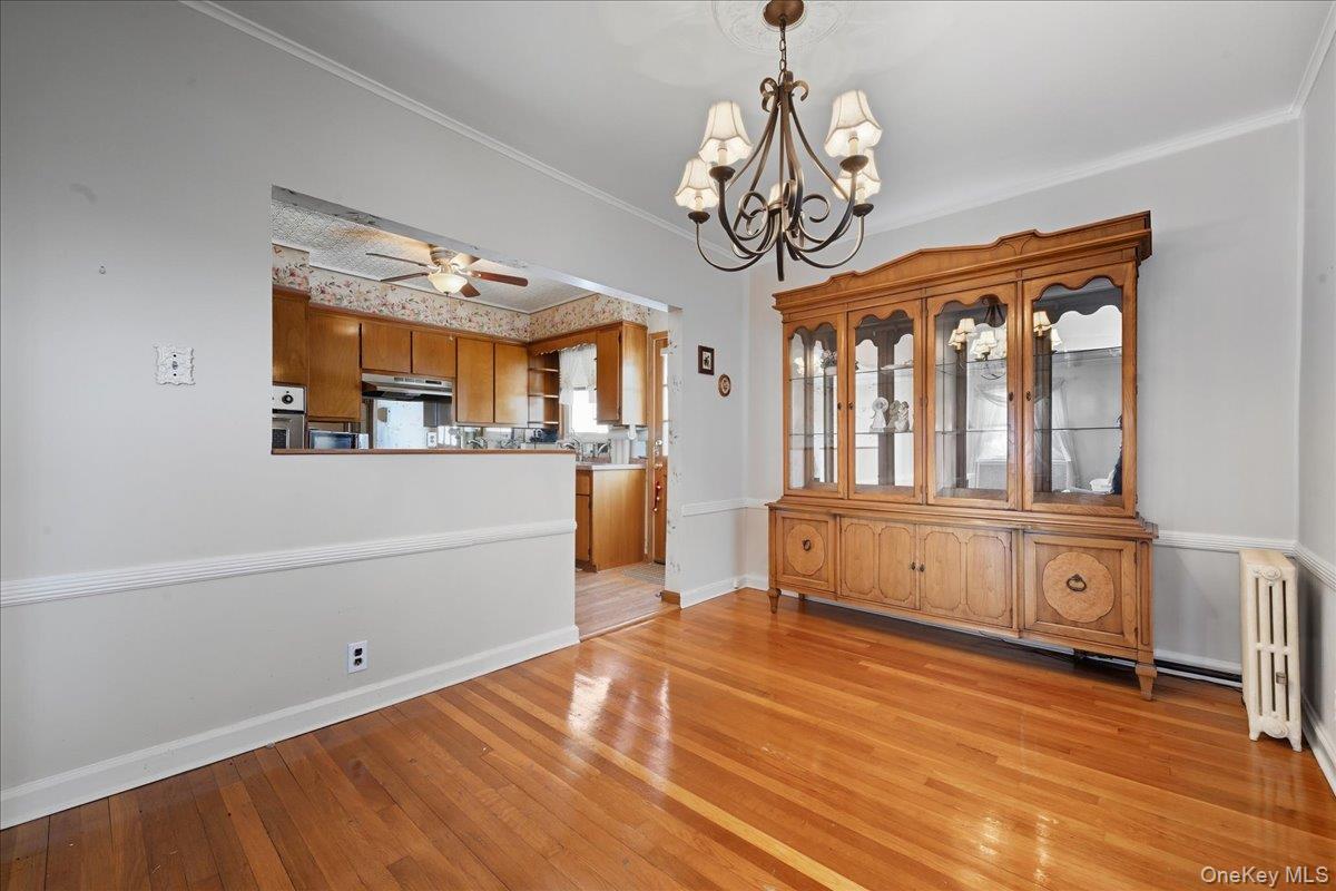 #8 photo, 38 Irving Lane, New Hyde Park , NY 11040