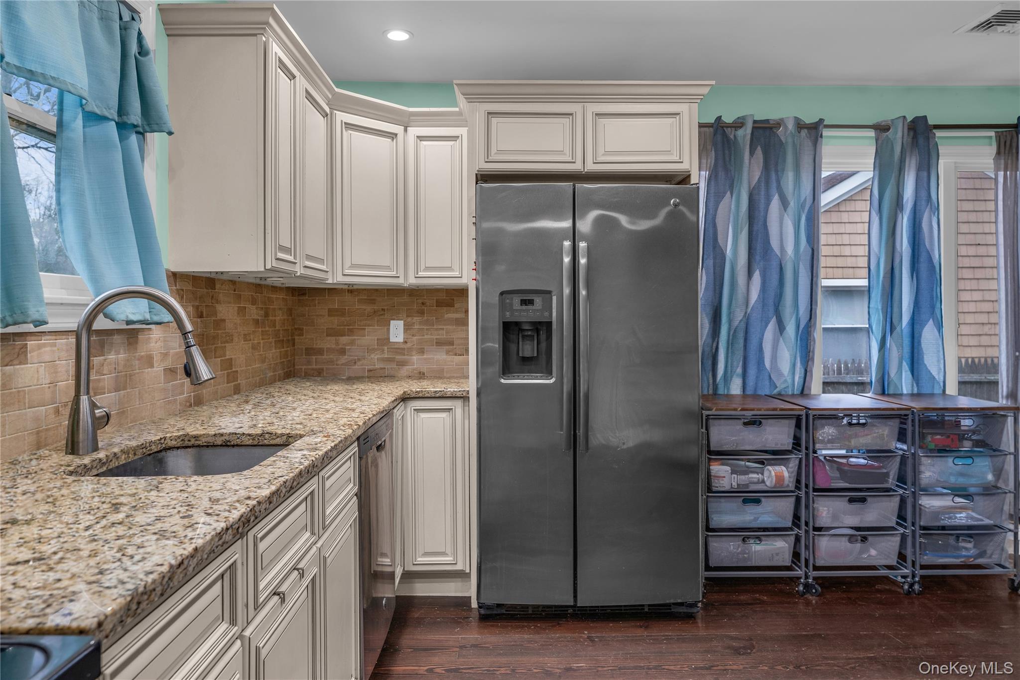 #3 photo, 498 A William Floyd Parkway, Саффолк ‖ Shirley , NY 11967