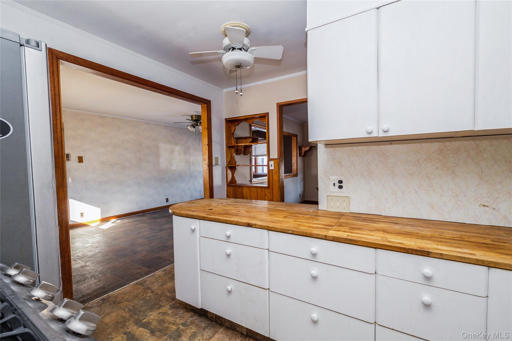 #14 photo, 54 31st Street, Copiague , NY 11726