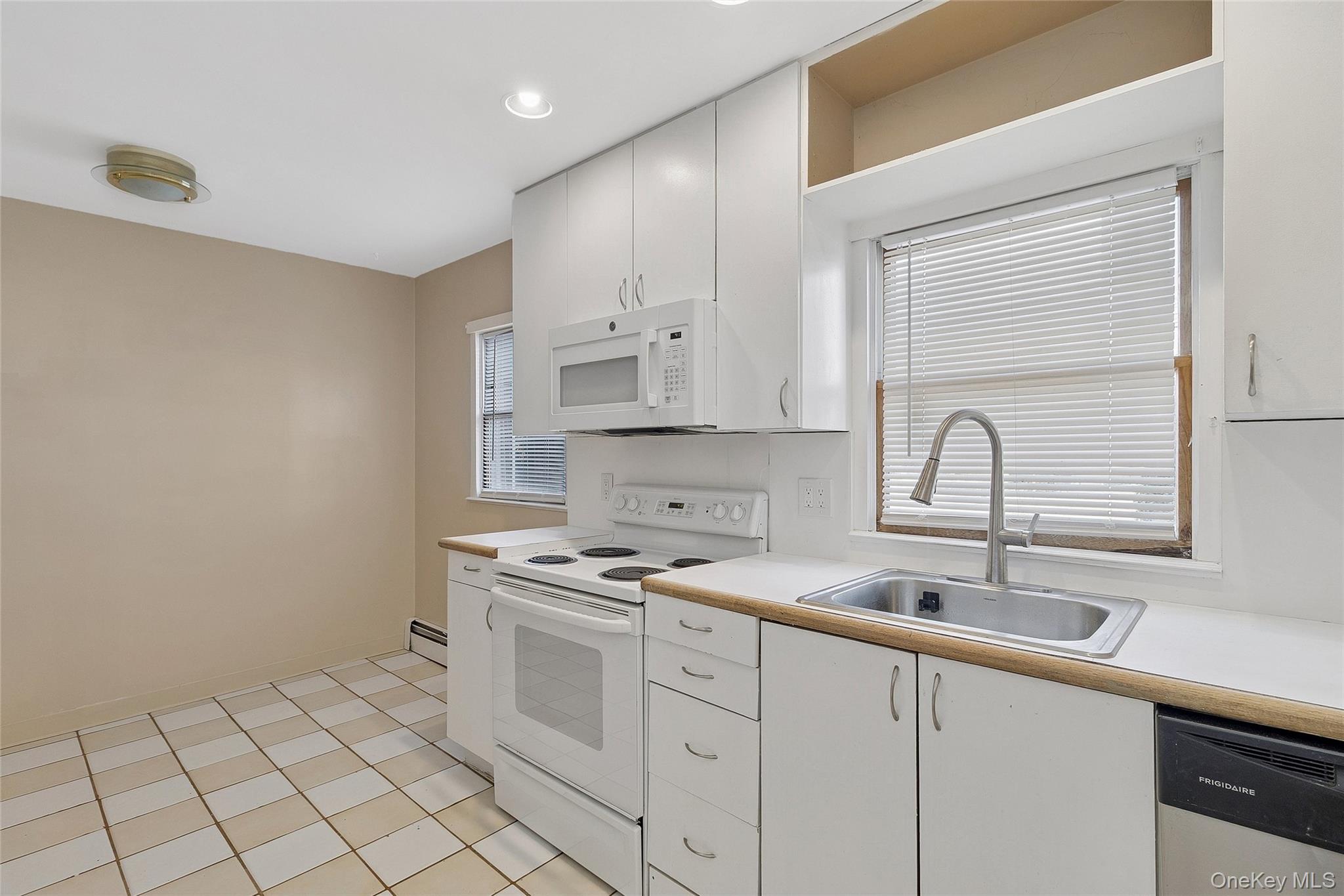 #7 photo, 21 Parsnip Pond Road, Lake Grove , NY 11755