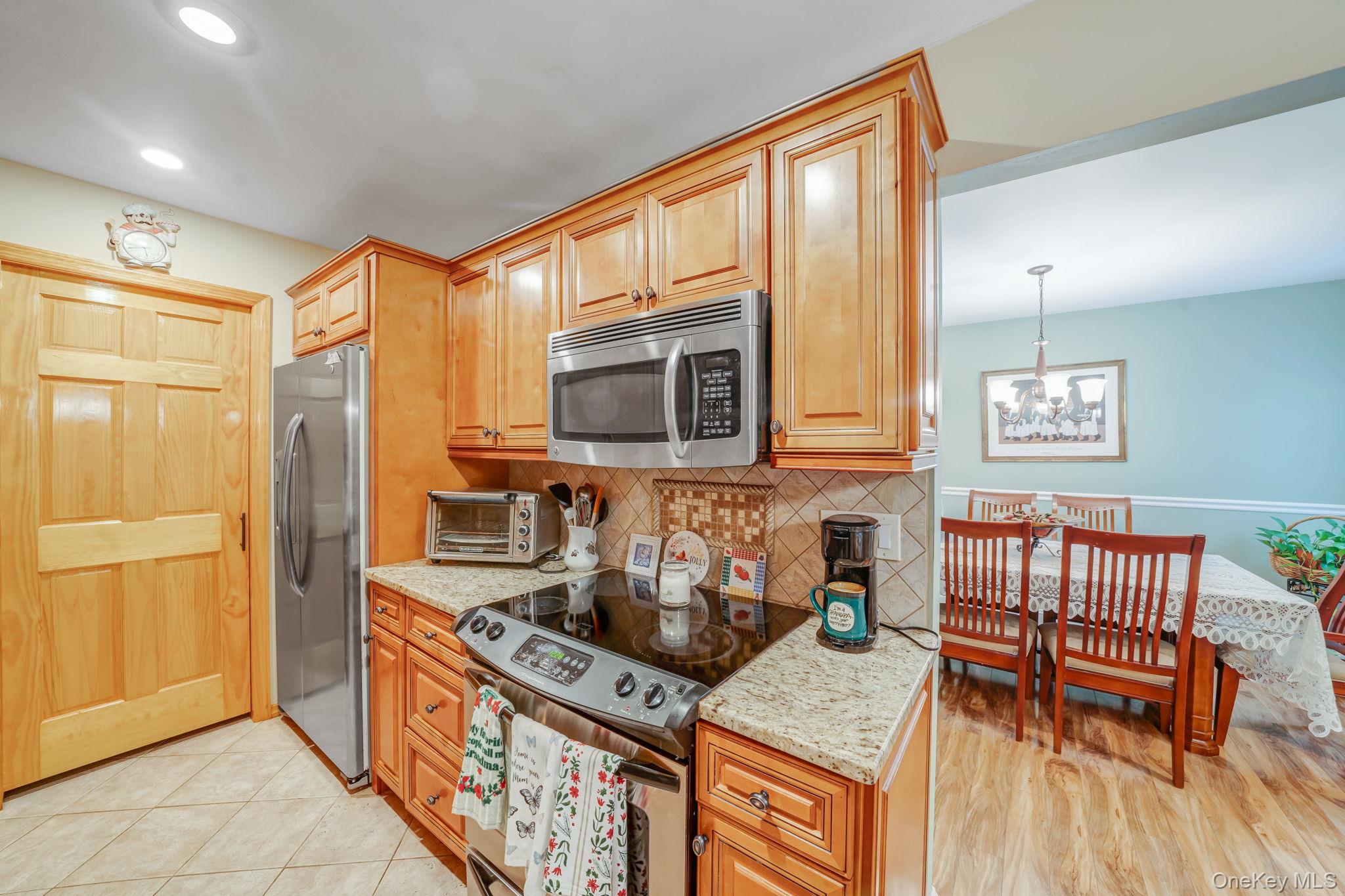 #9 photo, 1107 Cabot Court, سوفولك Saint James , NY 11780