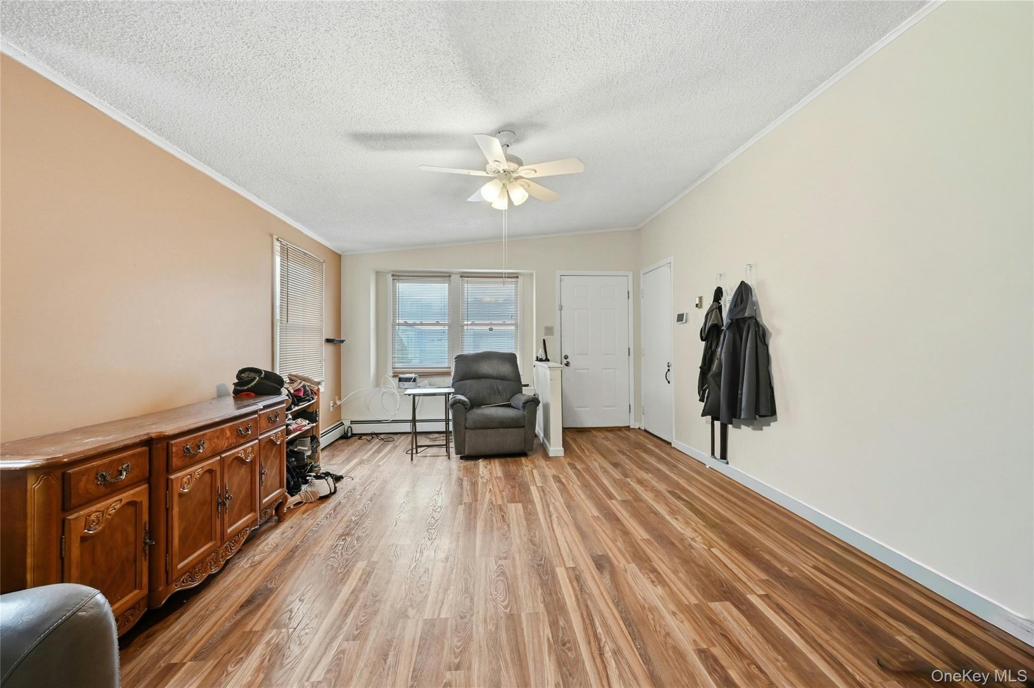 #4 photo, 54 Dogwood Lane, サフォーク郡 Manorville , NY 11949