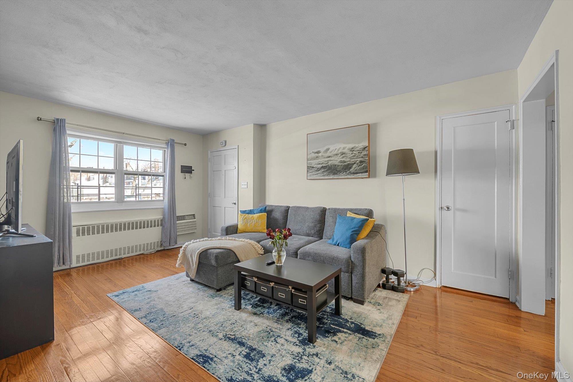 #5 photo, 212-10 69 Avenue, Bayside , NY 11364