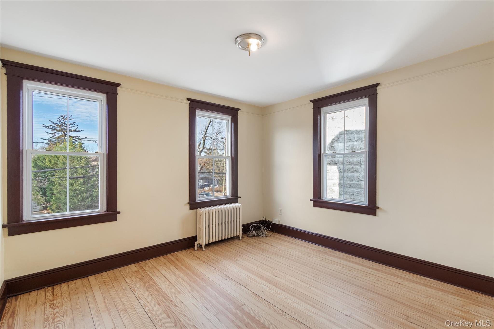 #8 photo, 226 Glen Cove Avenue, Glen Cove , NY 11542