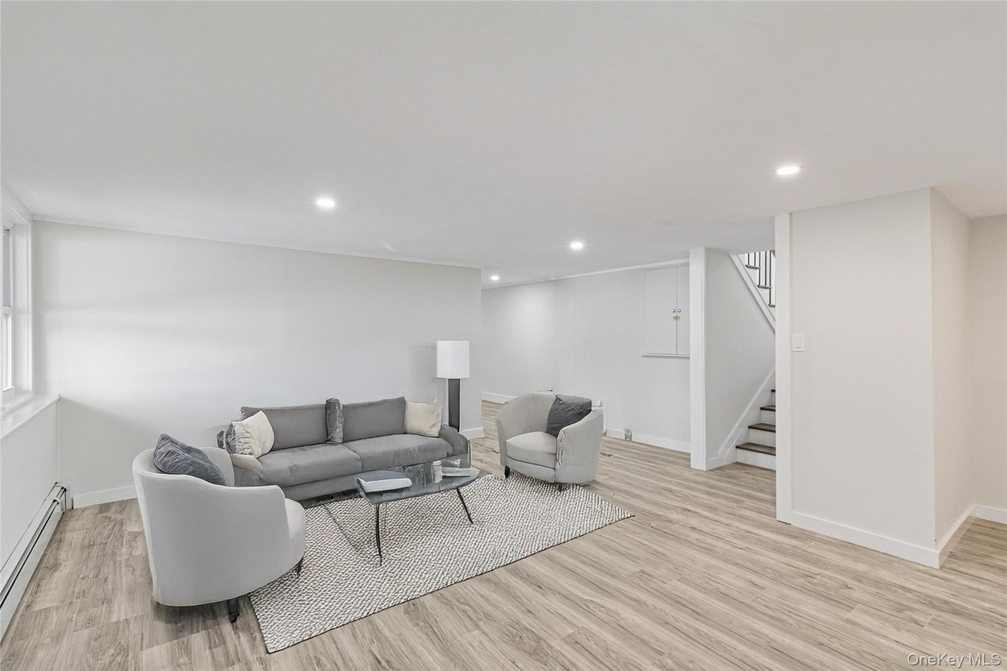 #20 photo, 911 Ostrander Avenue, Riverhead , NY 11901