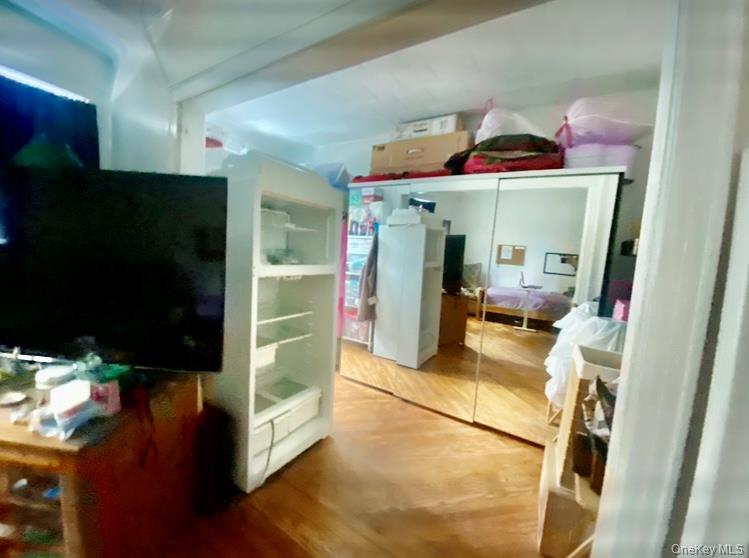 #14 photo, 18905 Crocheron Avenue, Flushing , NY 11358