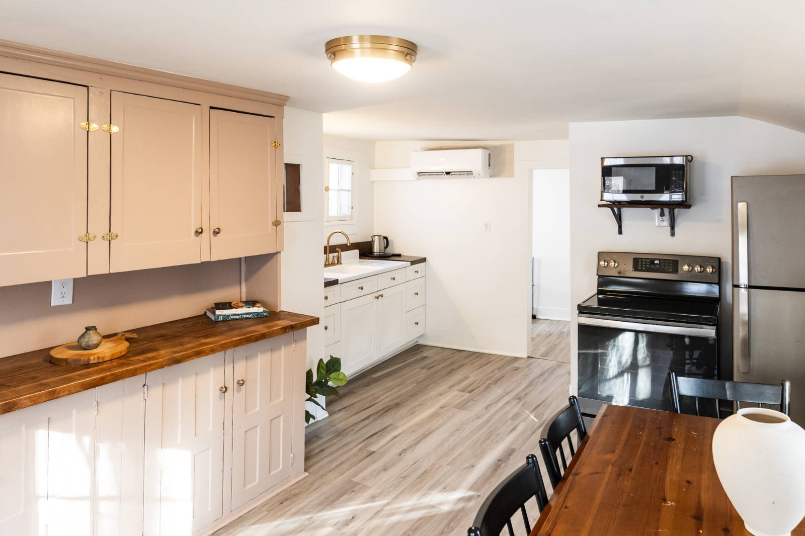 #9 photo, 417 Route 22, Oak Hill , NY 12460