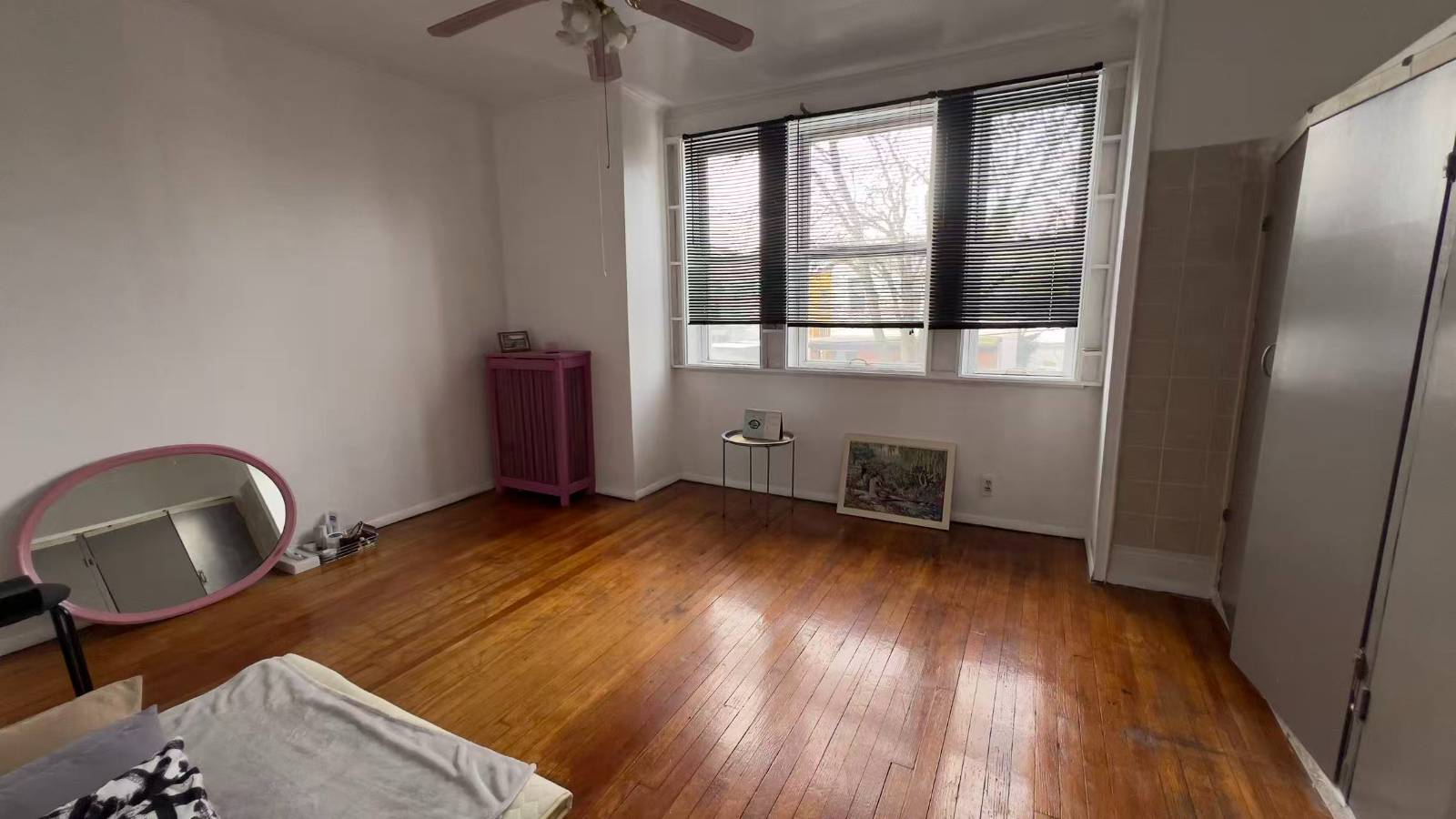 #9 photo, 60-23 61st Street, Maspeth , NY 11378