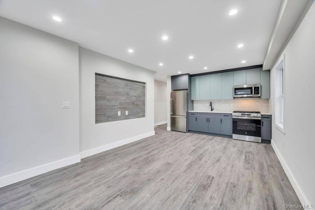 #12 photo, 38-24 56 Street, Flushing , NY 11377