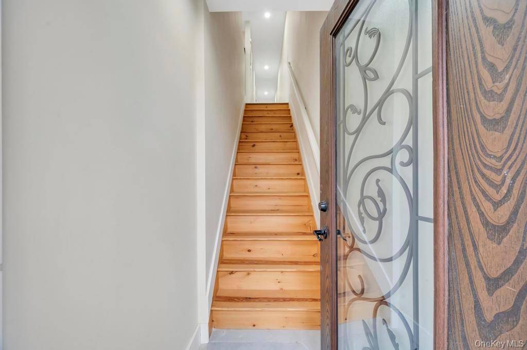 #27 photo, 38-24 56 Street, Flushing , NY 11377