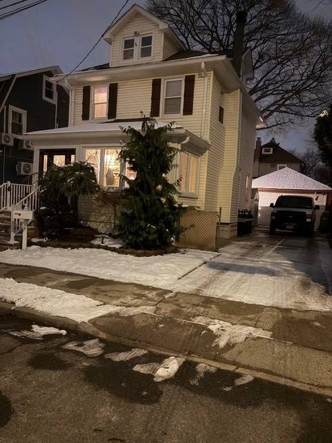 #2 photo, 279 Dickie Ave, Staten Island , NY 10314