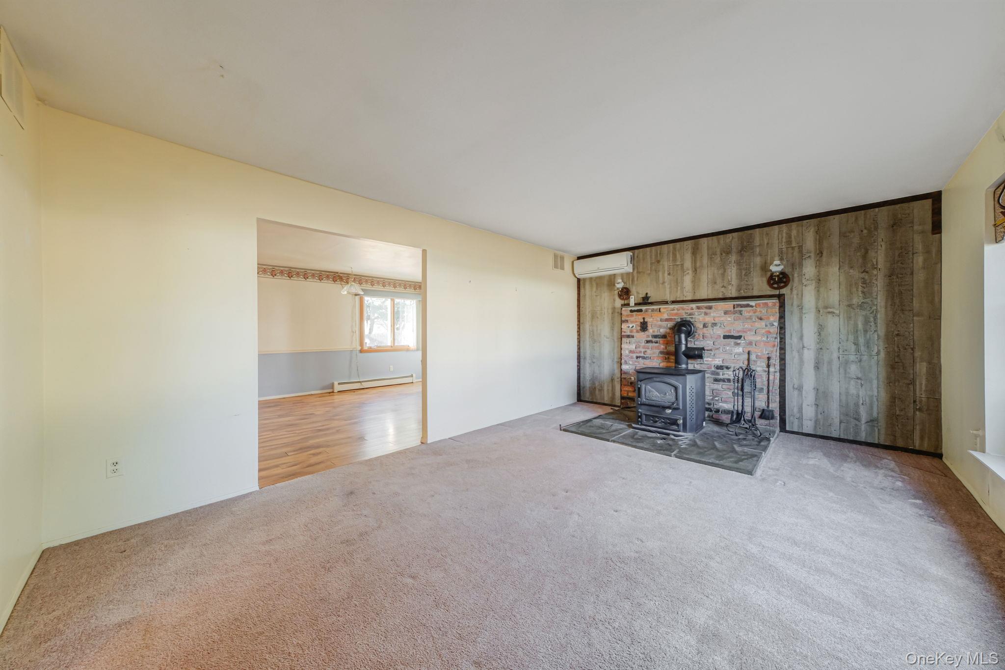 #5 photo, 139 Tarpon Avenue, Medford , NY 11763