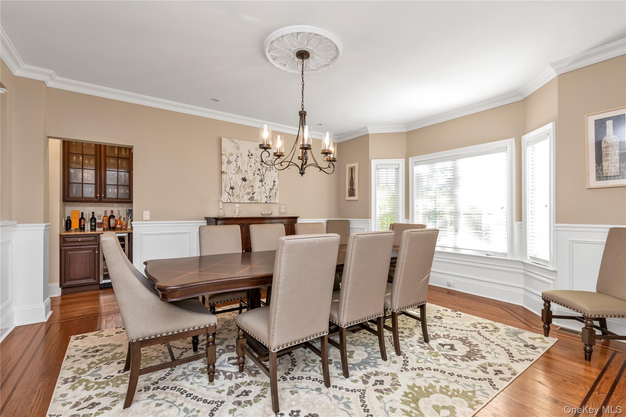 #6 photo, 115 Lincoln Avenue, Rockville Centre , NY 11570